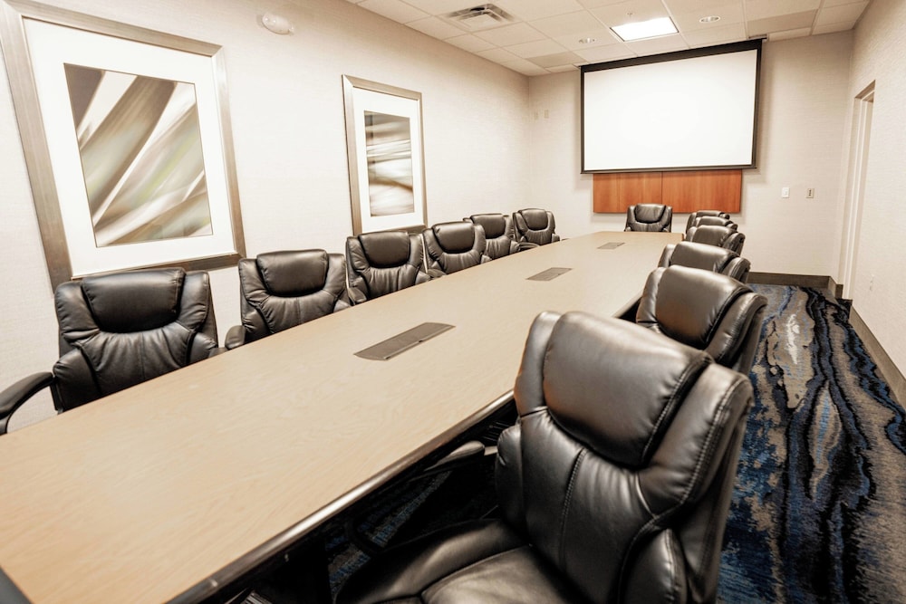 Fairfield Inn & Suites Kearney - photo 39