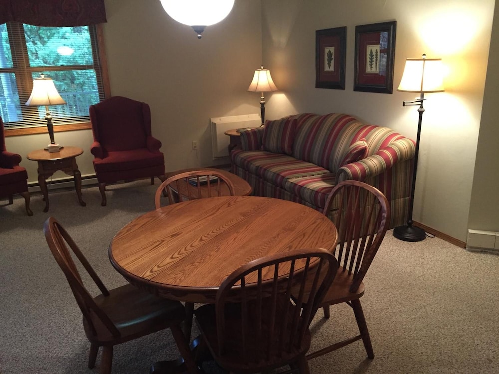 High Point Inn - photo 10