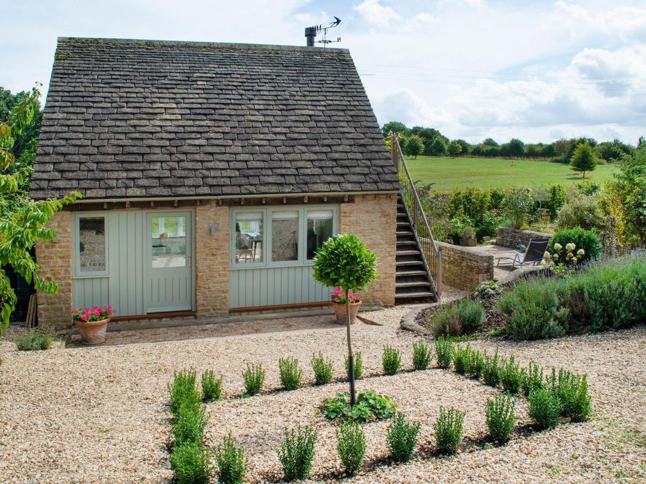 Swallows Nest - carbon neutral hotel in Cirencester