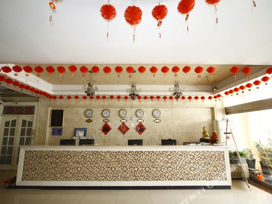 Juancheng Jinling Business Hotel — hotel in Juancheng