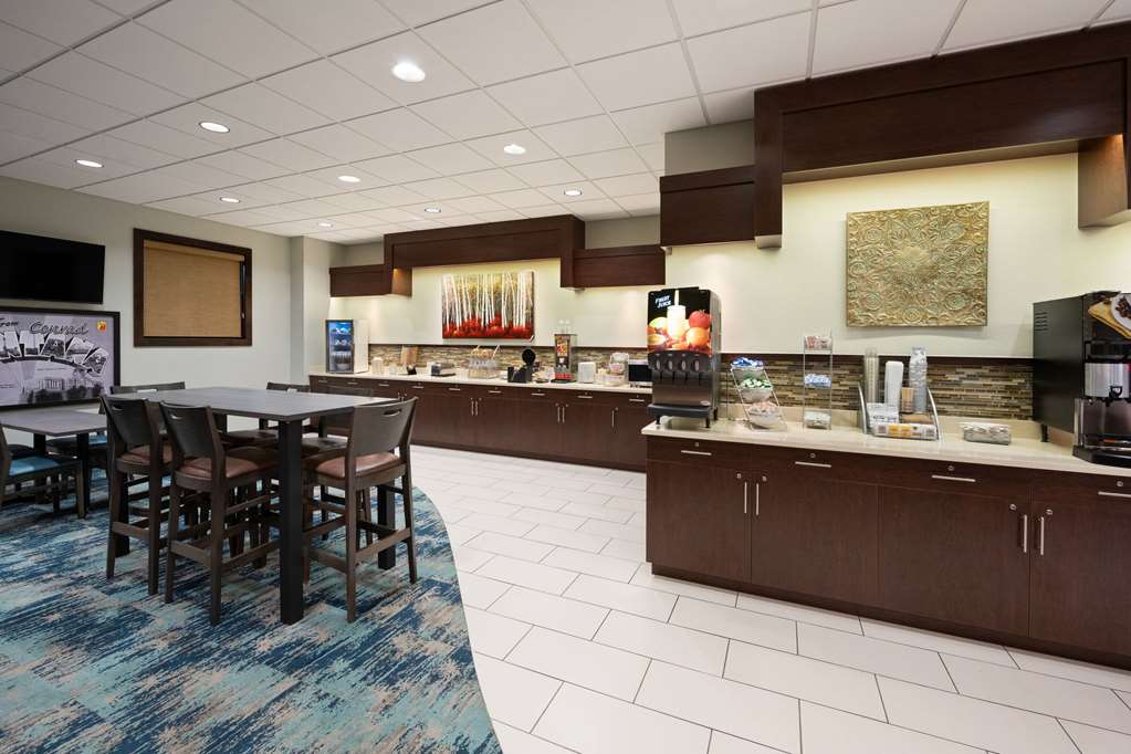 Super 8 by Wyndham Conrad - photo 25