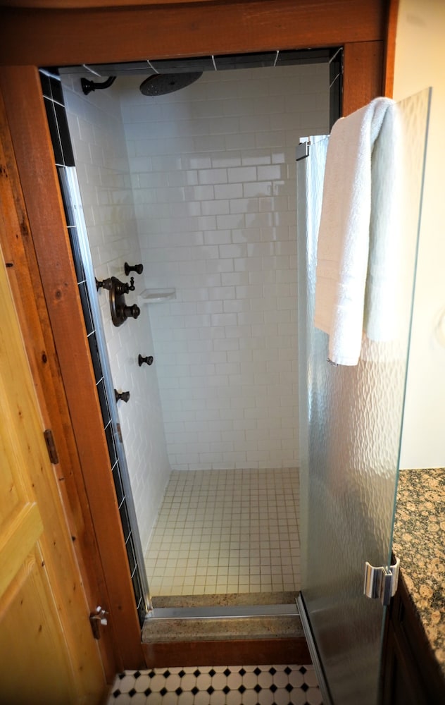 Ampersand Bay Resort - photo 178