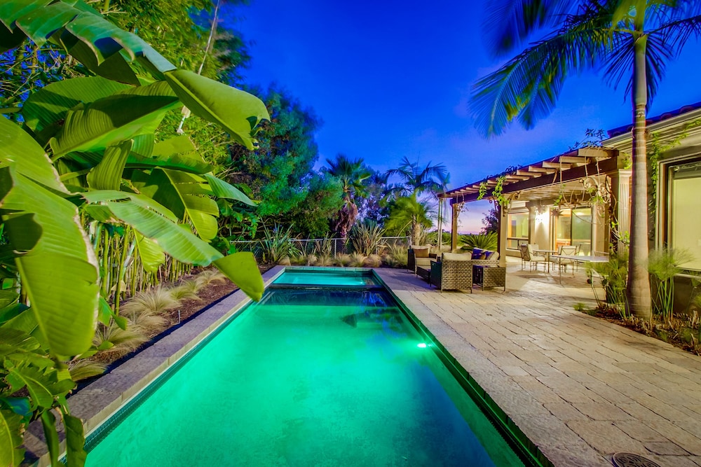 Tropical 5BR La Jolla Retreat by NamaStay - photo 28