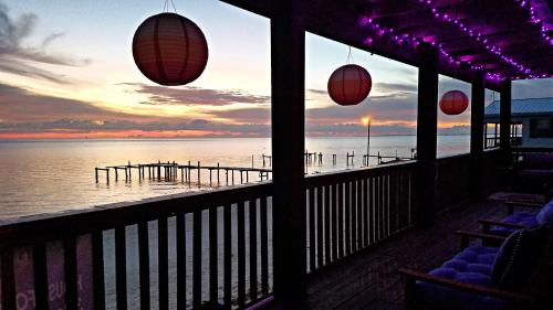Bay Front Home with Spectacular Sunrise Views — 4-Star Luxury Hotel in Port Lavaca, United States
