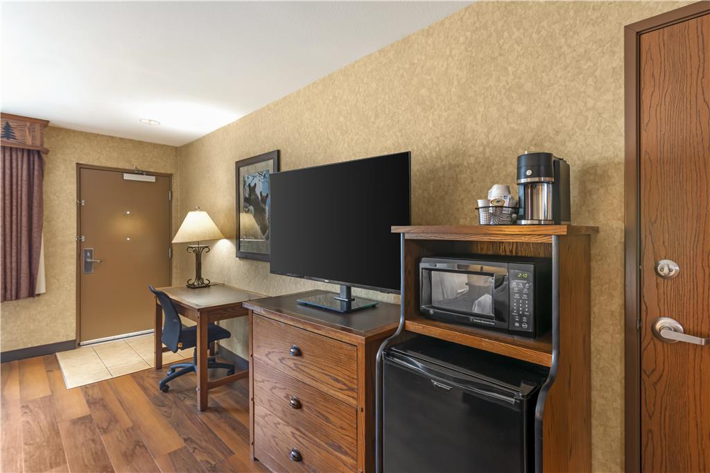 Best Western Plus Kelly Inn & Suites - photo 50