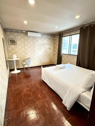 Xx Stay On Sukhumvit Soi 11 สเตย์ออน สุขุมวิท 11
