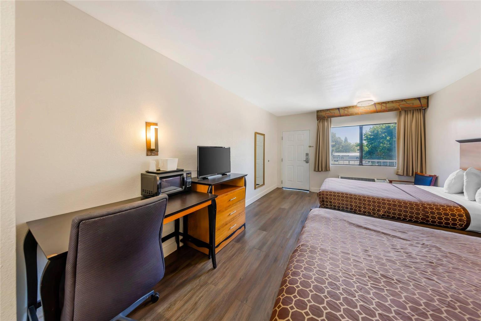 Rodeway Inn at Nevada State Capitol - photo 16