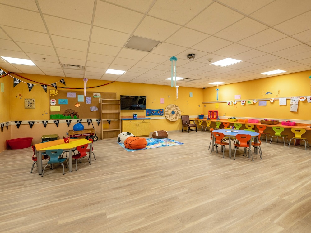 Holiday Inn & Suites Virginia Beach North Beach by IHG - photo 56