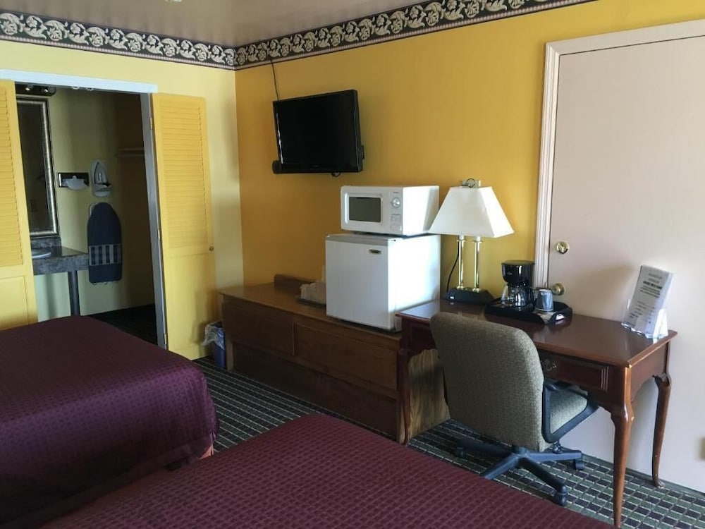 Norwalk Inn - photo 21