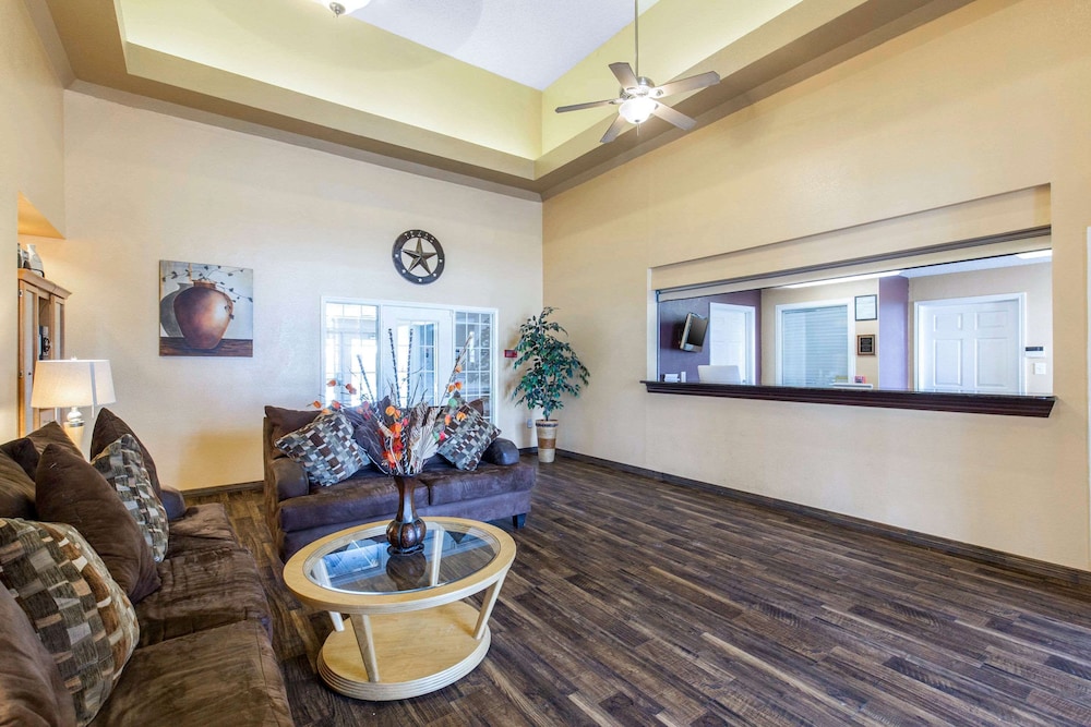 Hawthorn Extended Stay by Wyndham Lewisville in Lewisville, United States