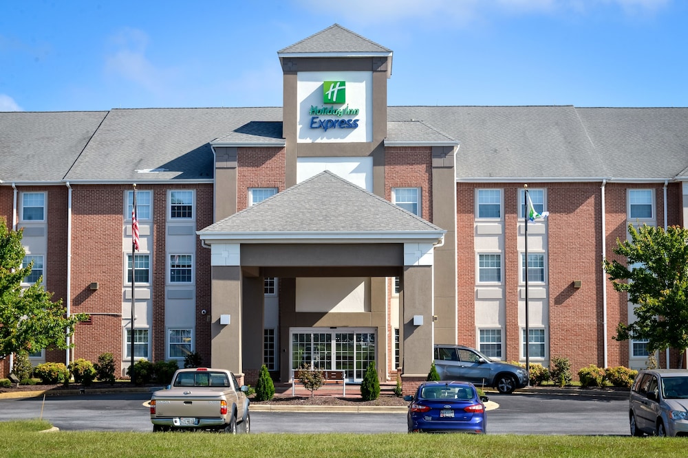 Holiday Inn Express Prince Frederick by IHG - photo 36