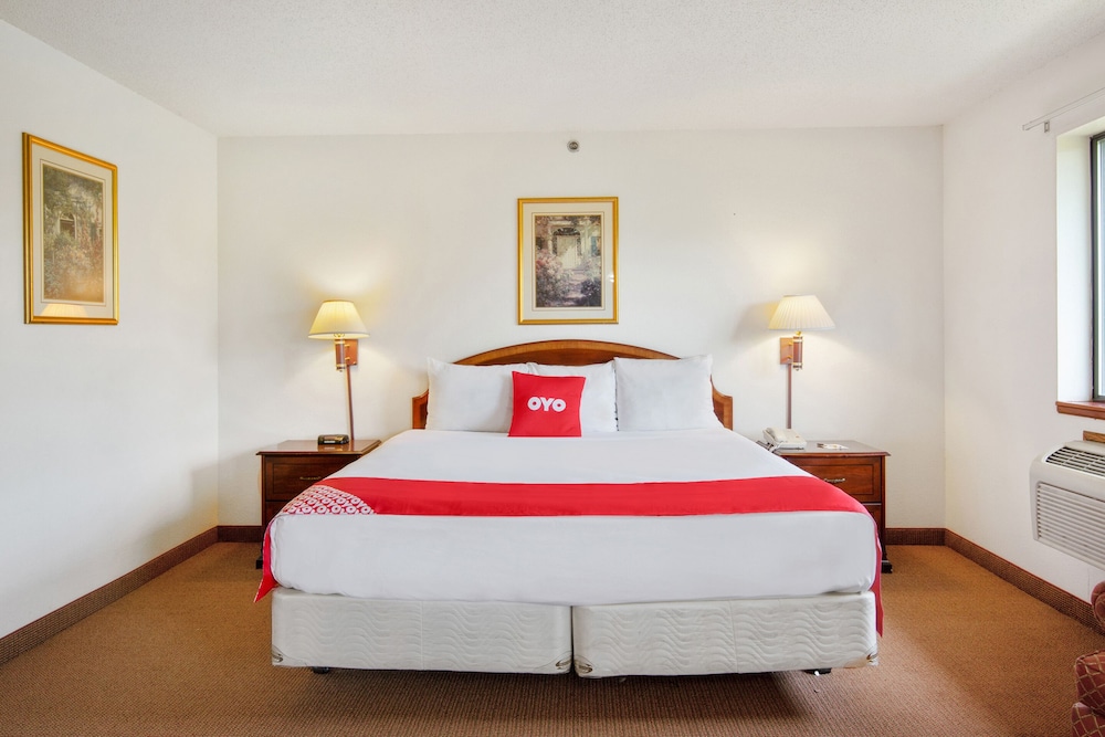 Oyo Hotel Portage I 94 - photo 12