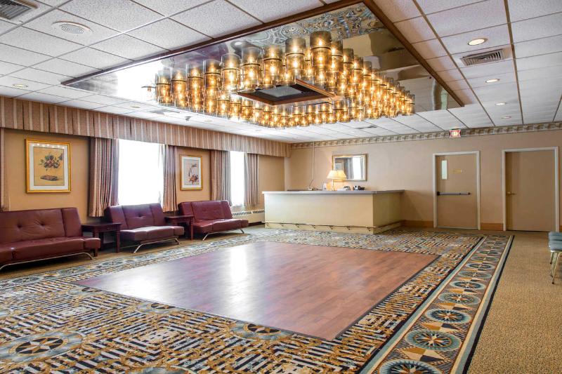 Bradley Inn - photo 3