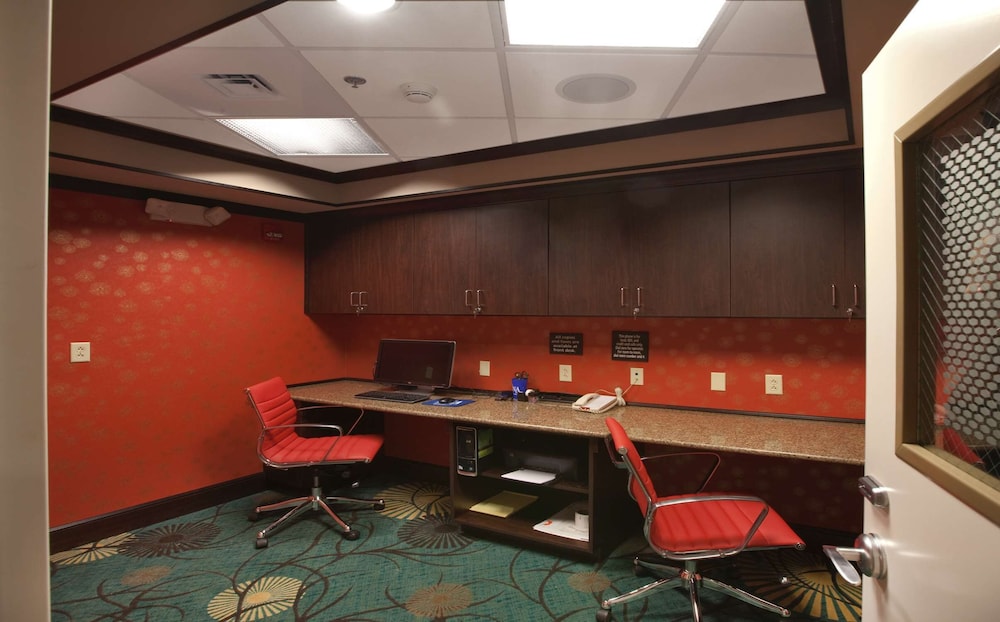 Hampton Inn New Albany - photo 67