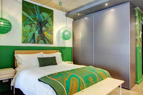 402 WEX1 by Perch Stays with daily housekeeping