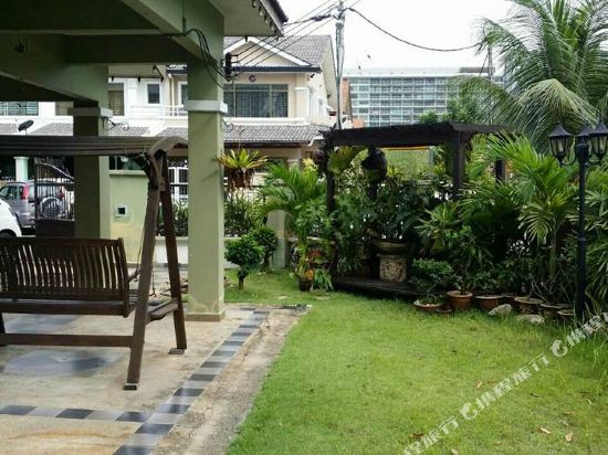 Suria 1 JB 5BR with Private Pool — 4-Star Luxury Hotel in Johor Bahru, Malaysia