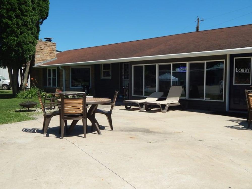 Rumorz Neighborhood Hideaway - photo 13
