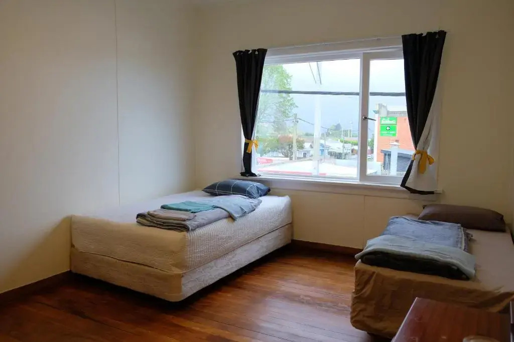 3 Spacious Bedrooms in Dunedin, New Zealand