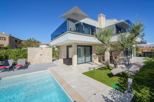 Villa Panamera by Briskva — 4-Star Luxury Hotel in Kastelir, Croatia