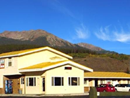 1St Interstate Inn - carbon neutral hotel in Silverthorne