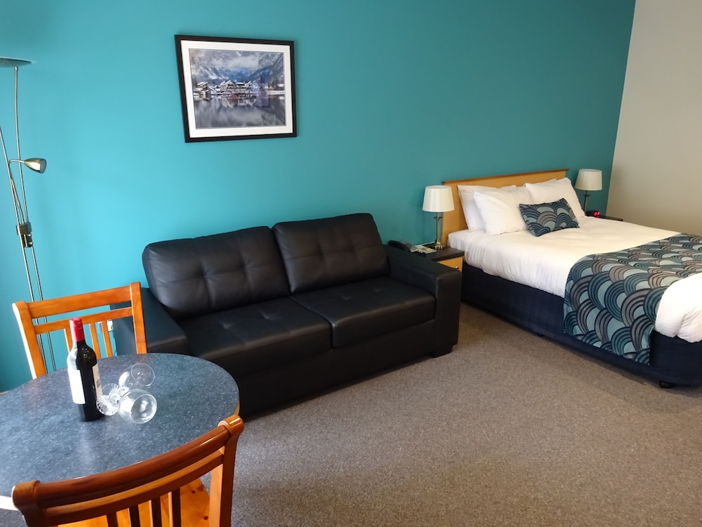 Victoria Lodge Motor Inn And Apartments — 4-Star Luxury Hotel in Portland, Australia