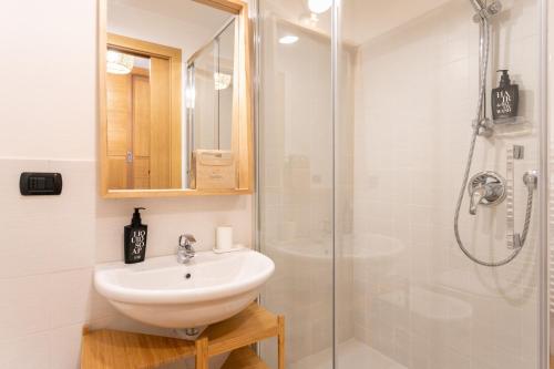 Gressoney Saint Jean apartments by Halldis — 4-Star Luxury Hotel in Gressoney-Saint-Jean, Italy