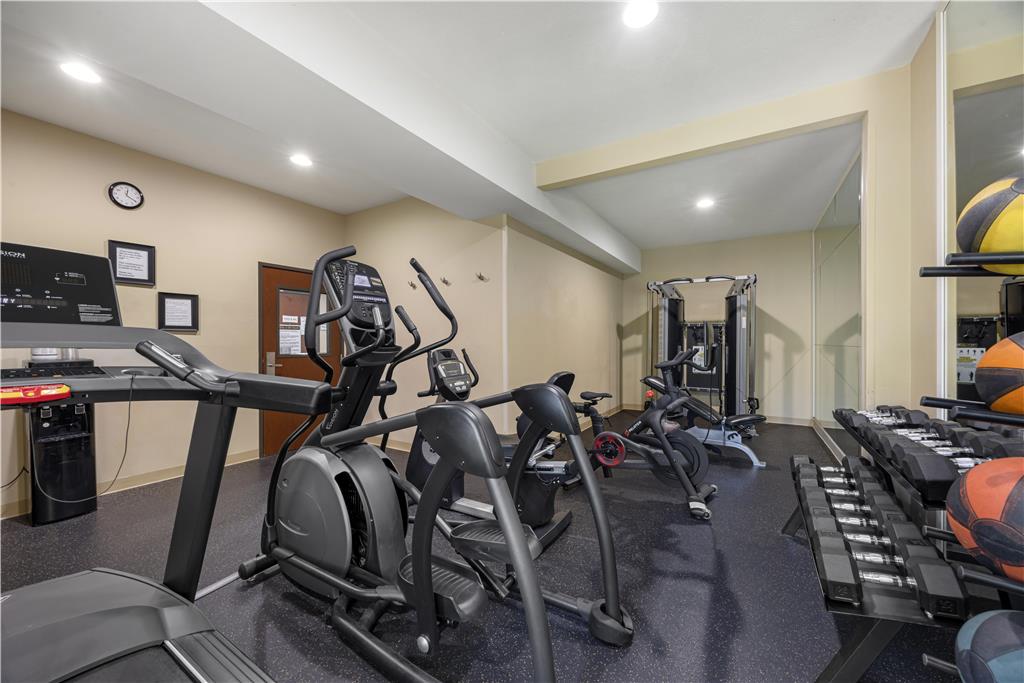 Best Western Plus Prairie Inn - photo 10
