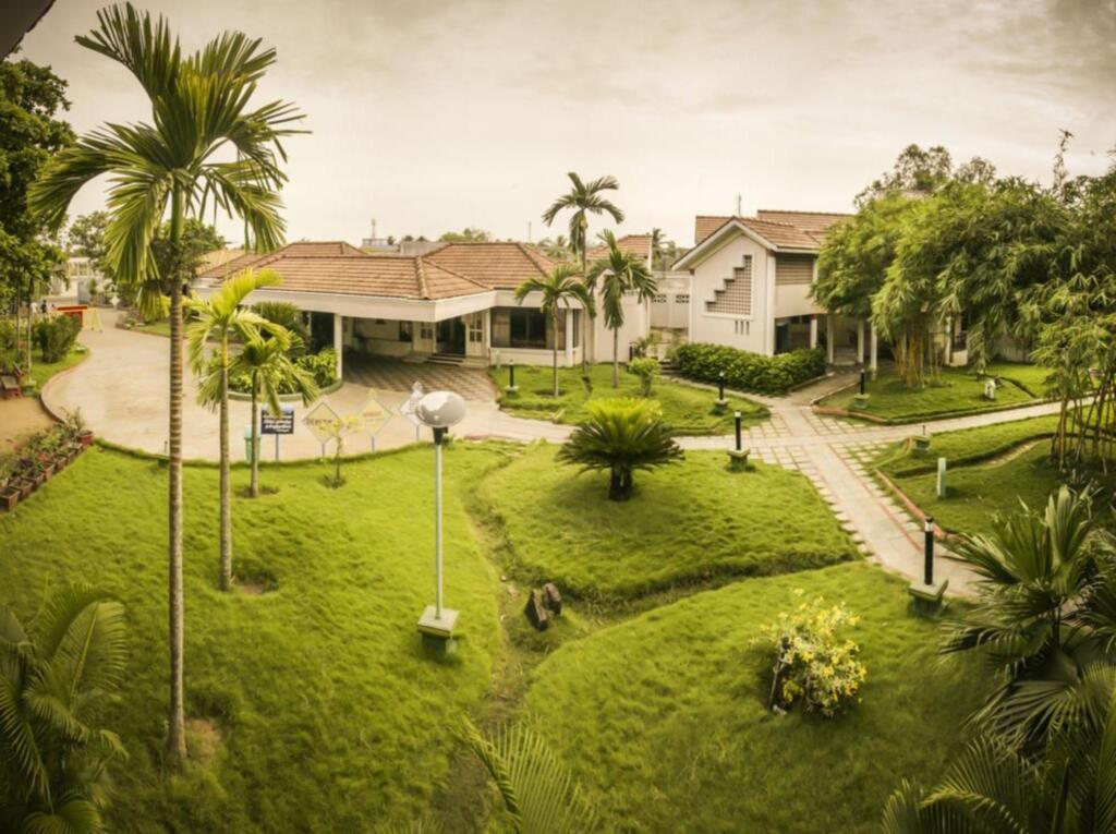 Hotel Sadhabishegam — hotel in Mayiladuthurai