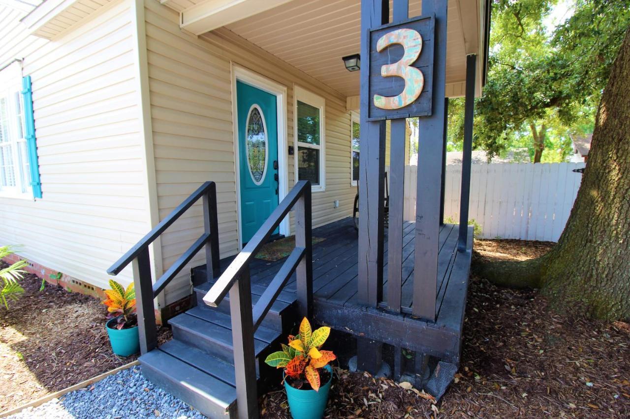 Beachy Bungalow for Family Fun Walk to beach — 4-Star Luxury Hotel in Pensacola, United States