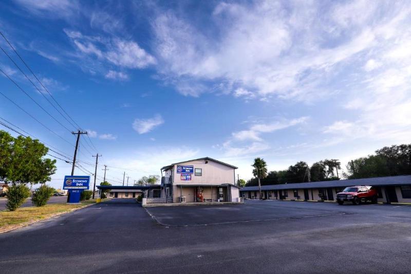 Economy Inn Kingsville - photo 2