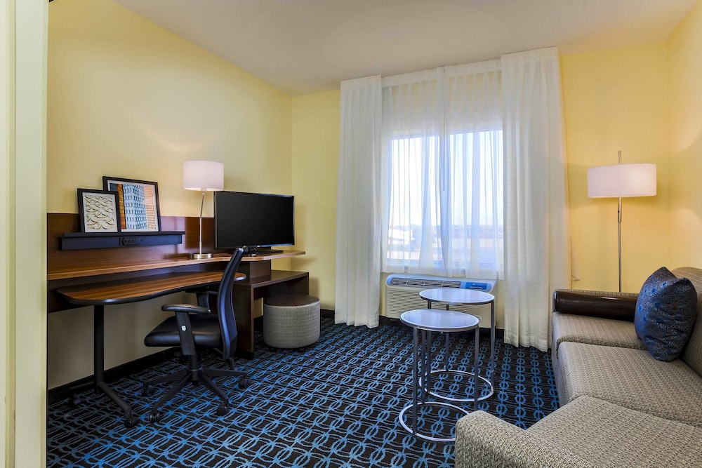Fairfield Inn & Suites by Marriott Snyder - photo 13