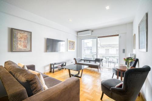Bright Spacious Luxury Apartment in Prime Central Athens — 4-Star Luxury Hotel in Athens, Greece