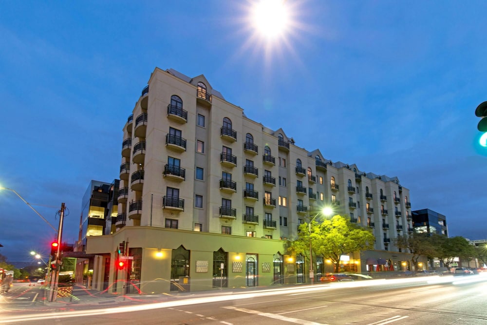 Mantra on Frome Adelaide — 4-Star Luxury Hotel in Adelaide, Australia
