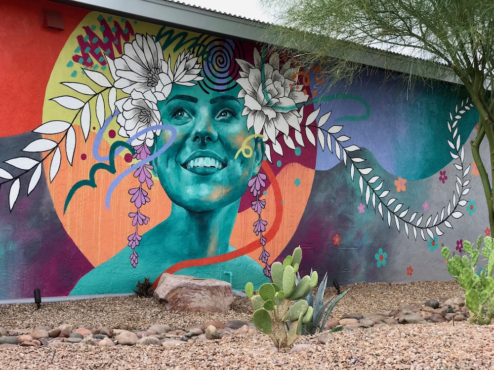 Hotel McCoy Tucson Art Coffee Beer Wine - photo 44