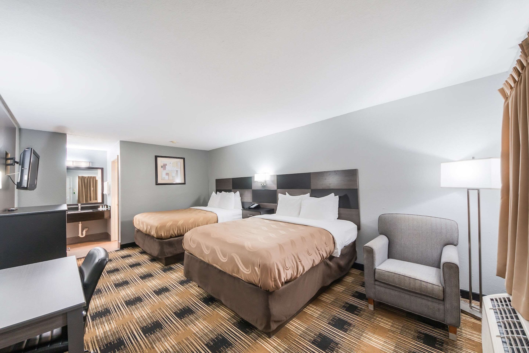 Quality Inn Near Medical Center - photo 5