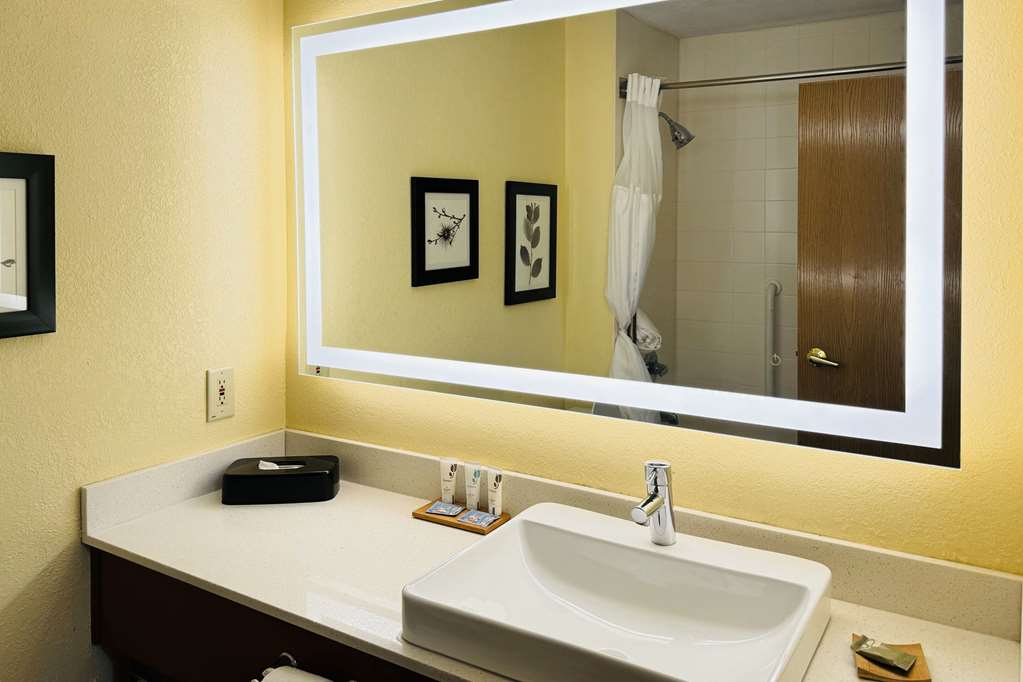 Country Inn & Suites by Radisson Mishawaka IN - photo 8