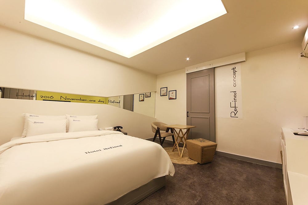 Refined Hotel - carbon neutral hotel in Daejeon