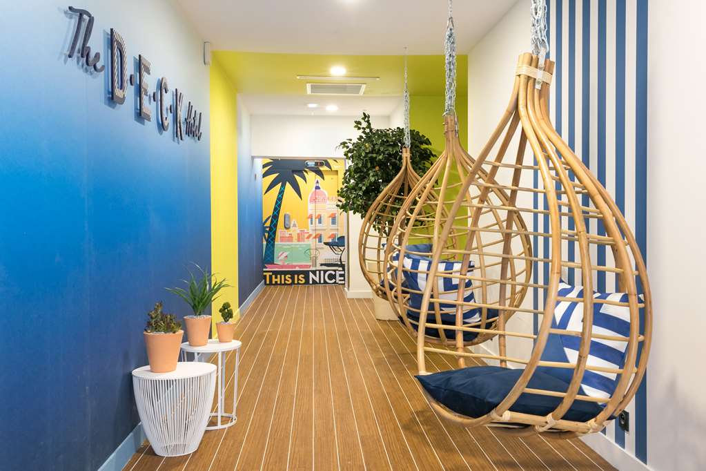 The Deck Hôtel by HappyCulture