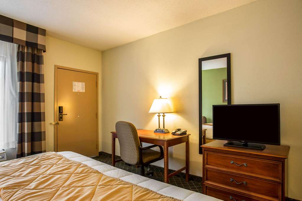 Clarion Inn & Suites Aiken South - photo 11
