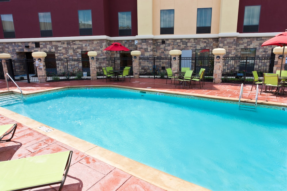 Hampton Inn & Suites Tulsa Central - photo 31