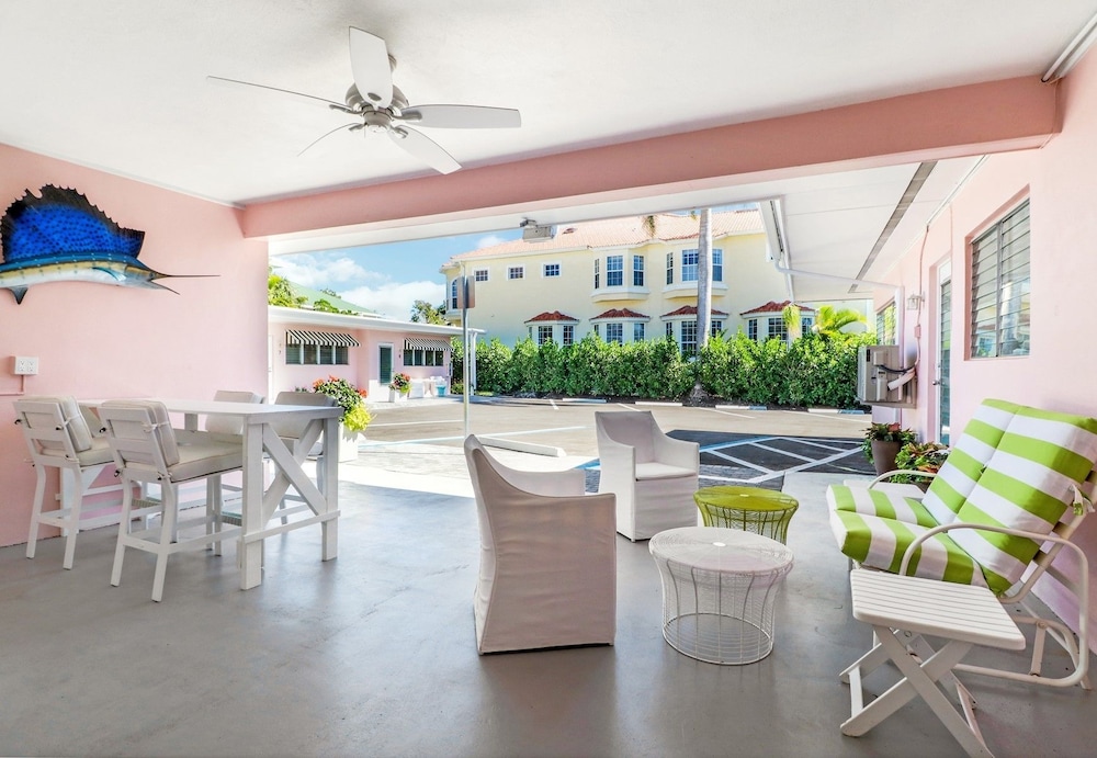The Gondolier Inn - photo 30