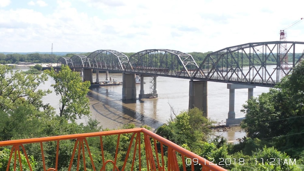 River's Edge Motel - photo 17