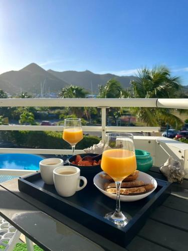 Beachfront Condo with Pool View & Private Beach Access — 4-Star Luxury Hotel in Marigot, Saint Martin