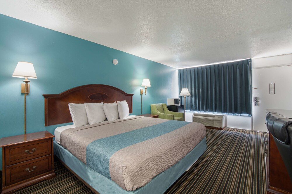 American INN of Orangeburg - photo 28