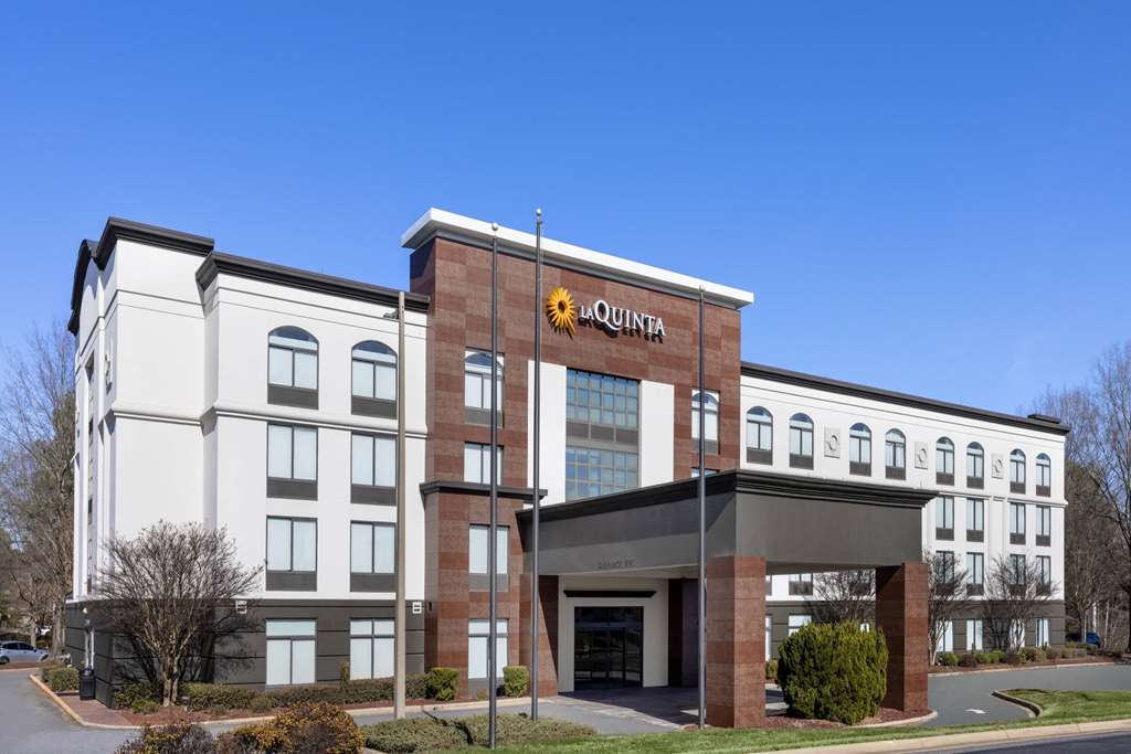 La Quinta Inn & Suites by Wyndham Mooresville in Mooresville, United States