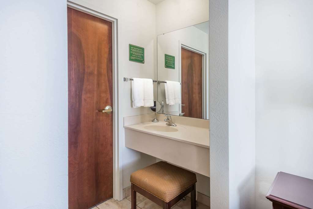 Hawthorn Extended Stay by Wyndham Seville - photo 8