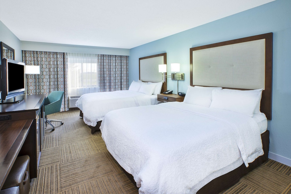 Hampton Inn Gaylord - photo 6