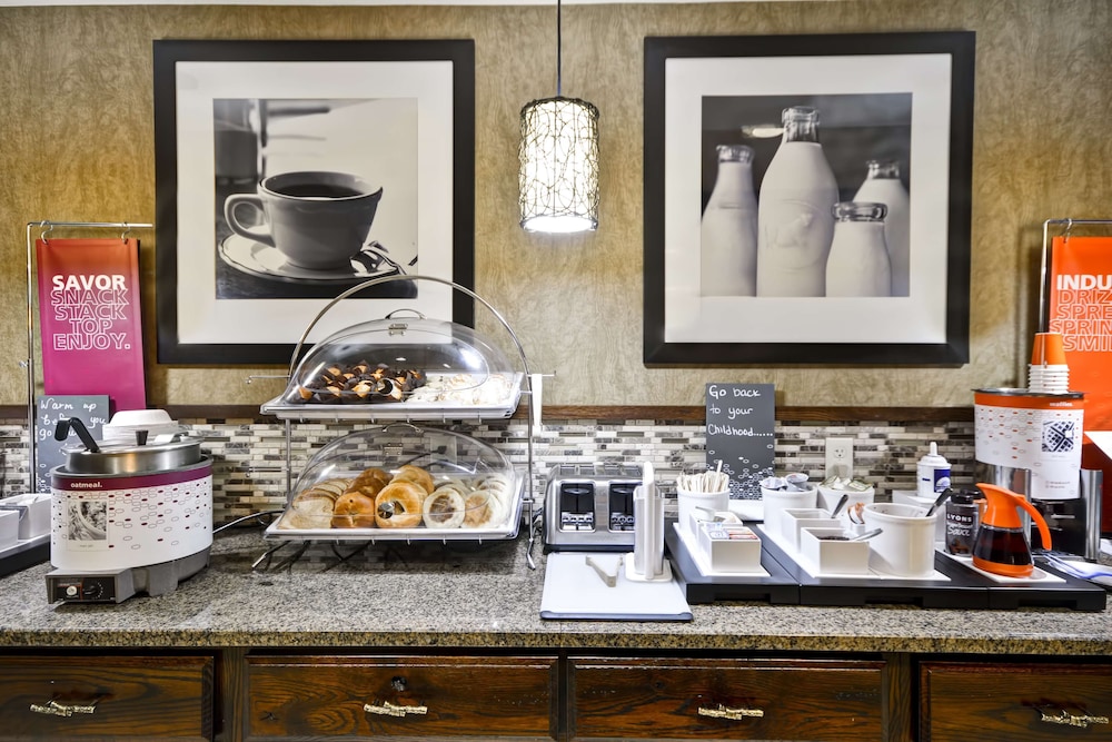 Hampton Inn Bozeman - photo 23