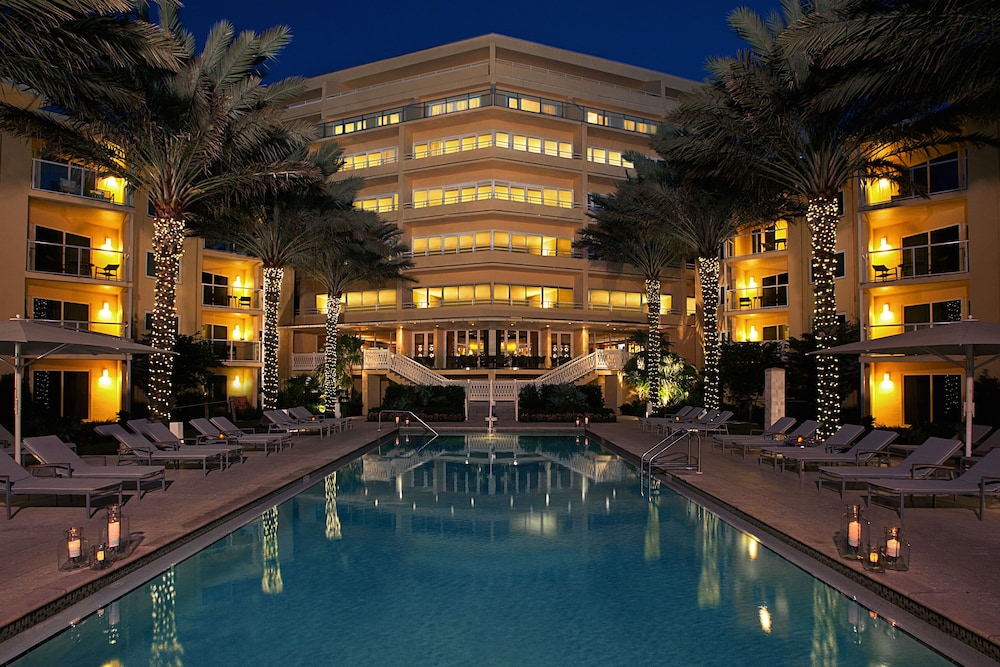 Edgewater Beach Hotel - photo 34