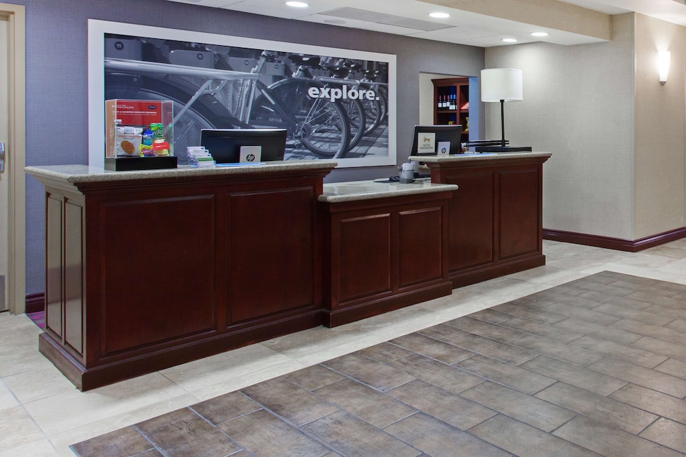 Hampton Inn & Suites Oakland Airport Alameda - photo 4